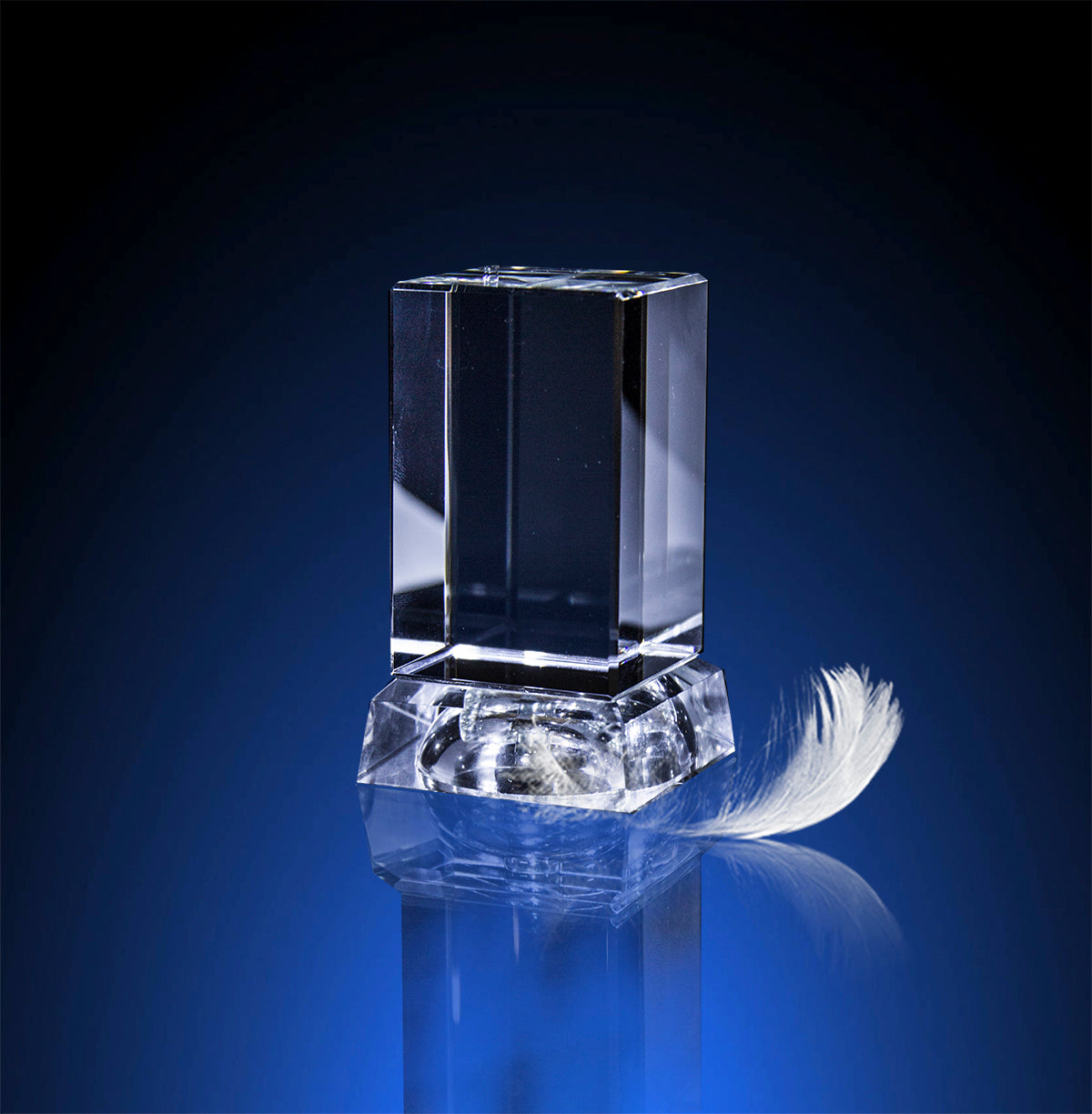 SH128-1 Crystal on base (80x40x40mm)