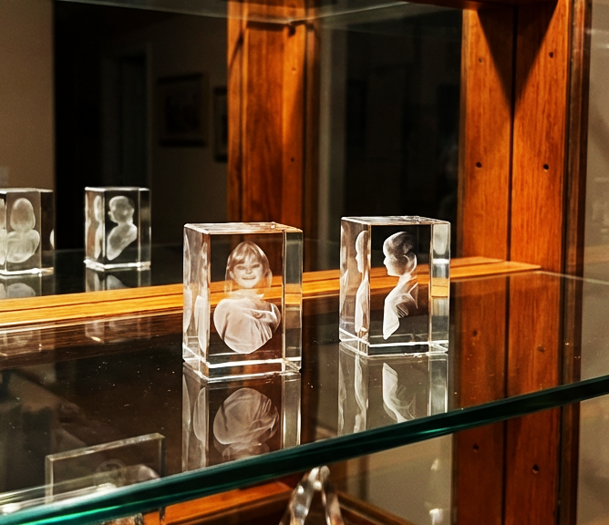 SH37 Small 3D Crystal Cube (60x40x40mm)